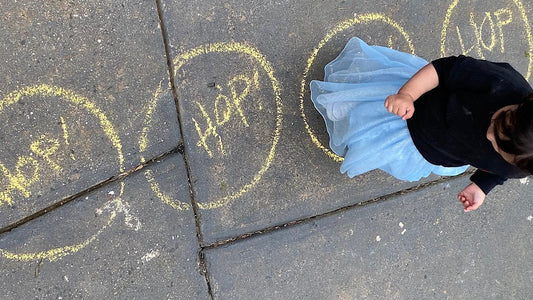 7 Mess-Free Art Activities to Make Isolation a Little Bit Easier - Mini Matisse
